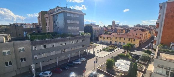 4 bedrooms Apartment in Saronno, Italy No. 372596 8