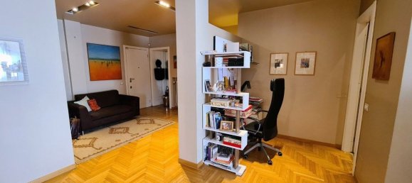 4 bedrooms Apartment in Saronno, Italy No. 372596 4