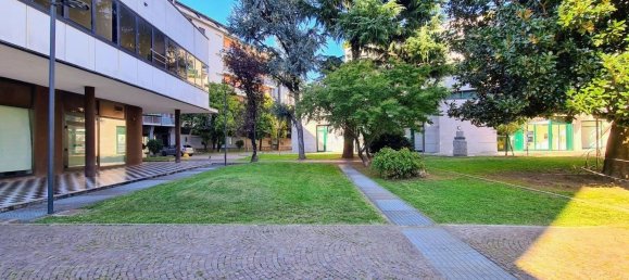 4 bedrooms Apartment in Saronno, Italy No. 372596 29