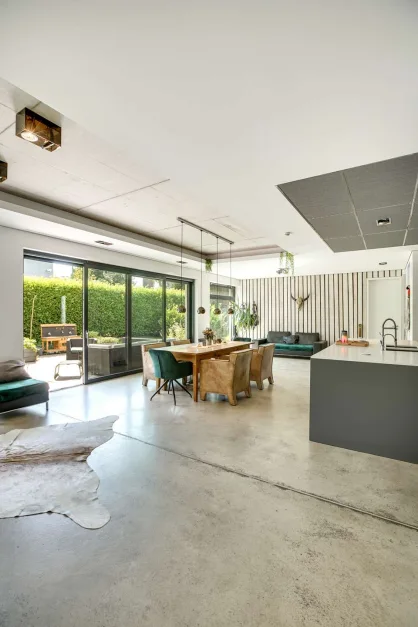 Propiedad comercial de 7 dormitorios en Bottrop, Germany No. 74419