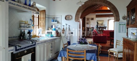 5 bedrooms House in Città della Pieve, Italy No. 121912 11