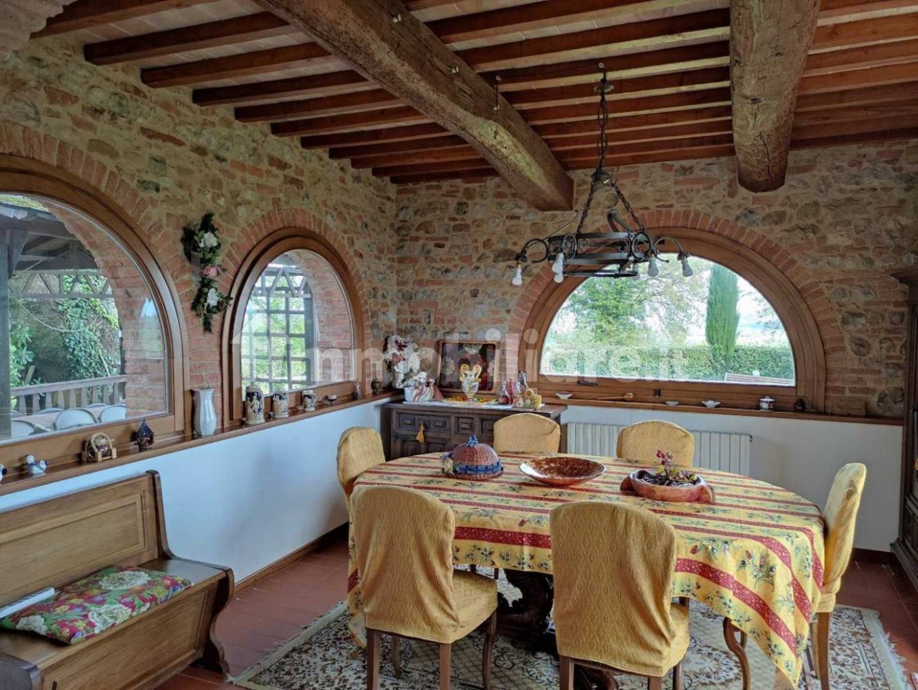 5 bedrooms House in Città della Pieve, Italy No. 121912