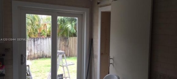 3 Schlafzimmer Villa in Miami, USA, Nr. 614906 5