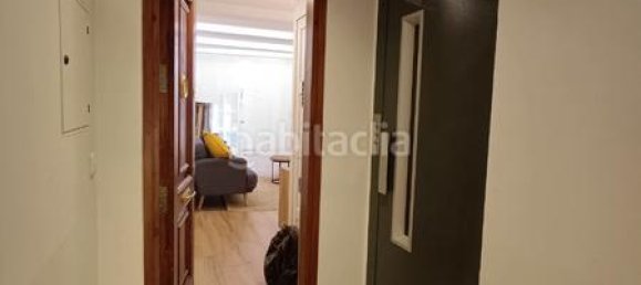 Apartamento de 2 dormitorios en Ciudad Vieja, Spain No. 144499 8