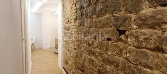 Apartamento de 2 dormitorios en Ciudad Vieja, Spain No. 144499 23