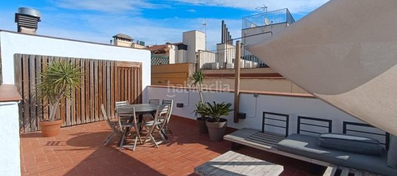 Apartamento de 2 dormitorios en Ciudad Vieja, Spain No. 144499 2