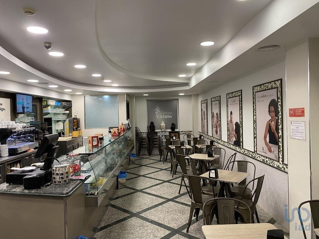 266m² Commercial property in Odivelas, Portugal No. 127239