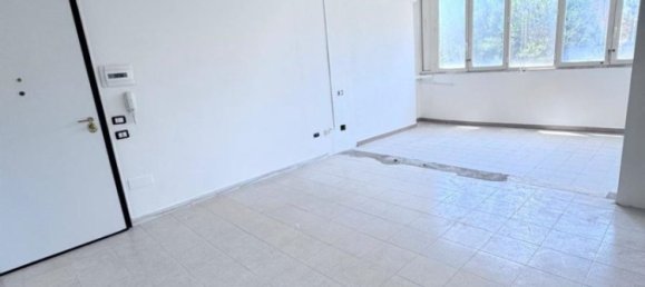 3 chambres Appartement à Monserrato, Italy No. 318996 15
