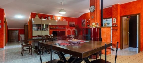 3 bedrooms Villa in Valmontone, Italy No. 14652 11