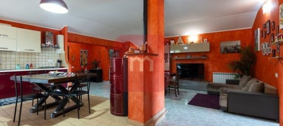 3 bedrooms Villa in Valmontone, Italy No. 14652 12