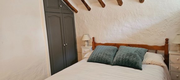 4 bedrooms House in Iznajar, Spain No. 187846 20