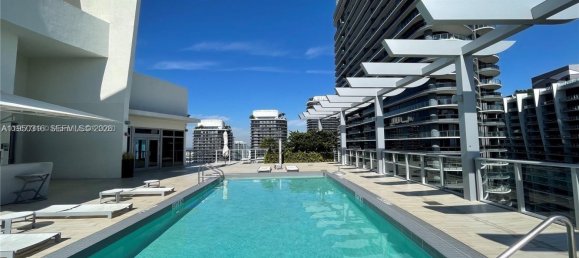 2 dormitorios propiedad comercial en venta en Miami, Miami-Dade, Florida, USA № 615774 9