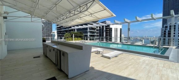 2 dormitorios propiedad comercial en venta en Miami, Miami-Dade, Florida, USA № 615774 10