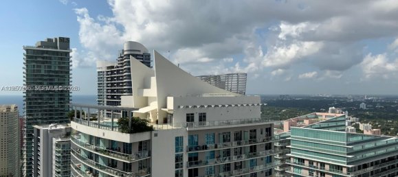 2 dormitorios propiedad comercial en venta en Miami, Miami-Dade, Florida, USA № 615774 11