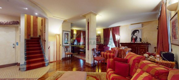 3 bedrooms Villa in Segrate, Italy No. 166703 22
