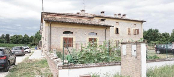 3 rooms Apartment in Parma, Italy No. 234407 10