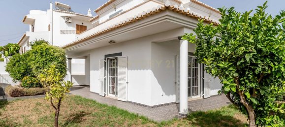 4 Schlafzimmer Haus in Alvor, Portugal, Nr. 26969 3