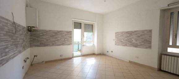 5 غرف نوم شقة في Latina, Italy رقم 273312 8