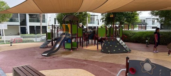 3 bedrooms Villa in Dubai, UAE No. 31852 6