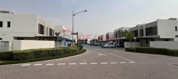 3 bedrooms Villa in Dubai, UAE No. 31852 15