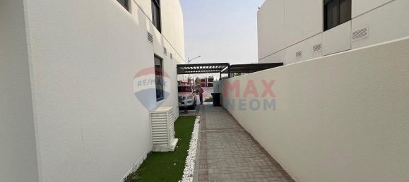 3 bedrooms Villa in Dubai, UAE No. 31852 14
