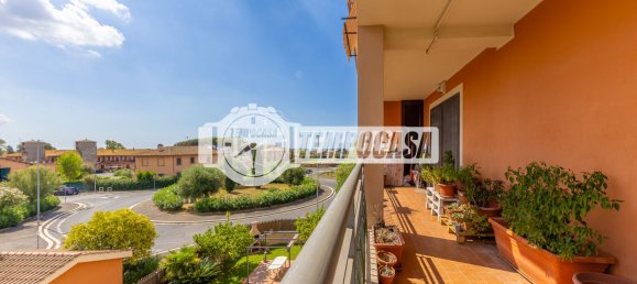 Apartamento de 2 dormitorios en Fiumicino, Italy No. 348698 3