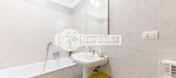 Apartamento de 2 dormitorios en Fiumicino, Italy No. 348698 16