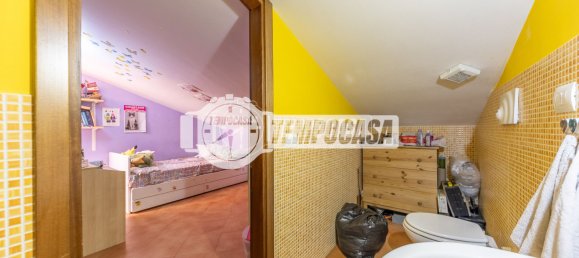 Apartamento de 2 dormitorios en Fiumicino, Italy No. 348698 2