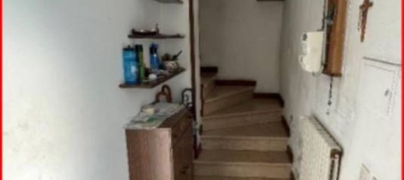 3 rooms Apartment in Lastra a Signa, Italy No. 284804 4