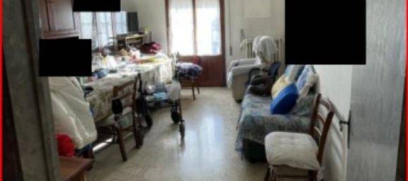 3 rooms Apartment in Lastra a Signa, Italy No. 284804 8