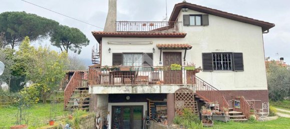 4 rooms House in Velletri, Italy No. 233233 2