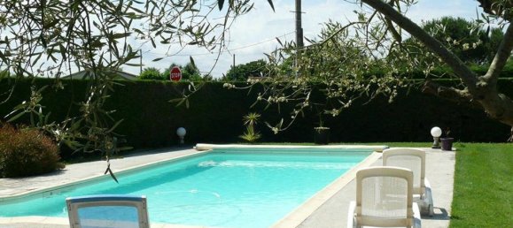 9 غرف نوم منزل في Fontenay-le-Comte, France رقم 109656 2
