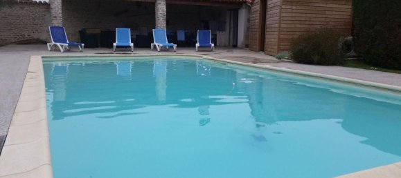 9 غرف نوم منزل في Fontenay-le-Comte, France رقم 109656 3