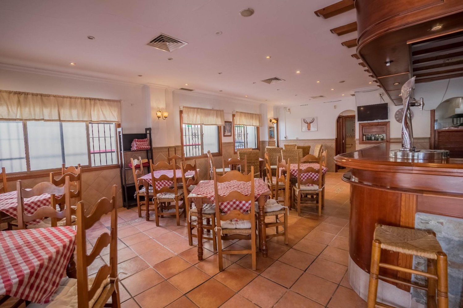 87m² Commercial property in Fuengirola, Spain No. 137242