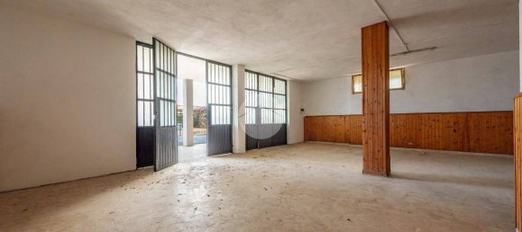 Gewerbliche Immobilie in Rome, Italy 140m², Nr. 163522 13