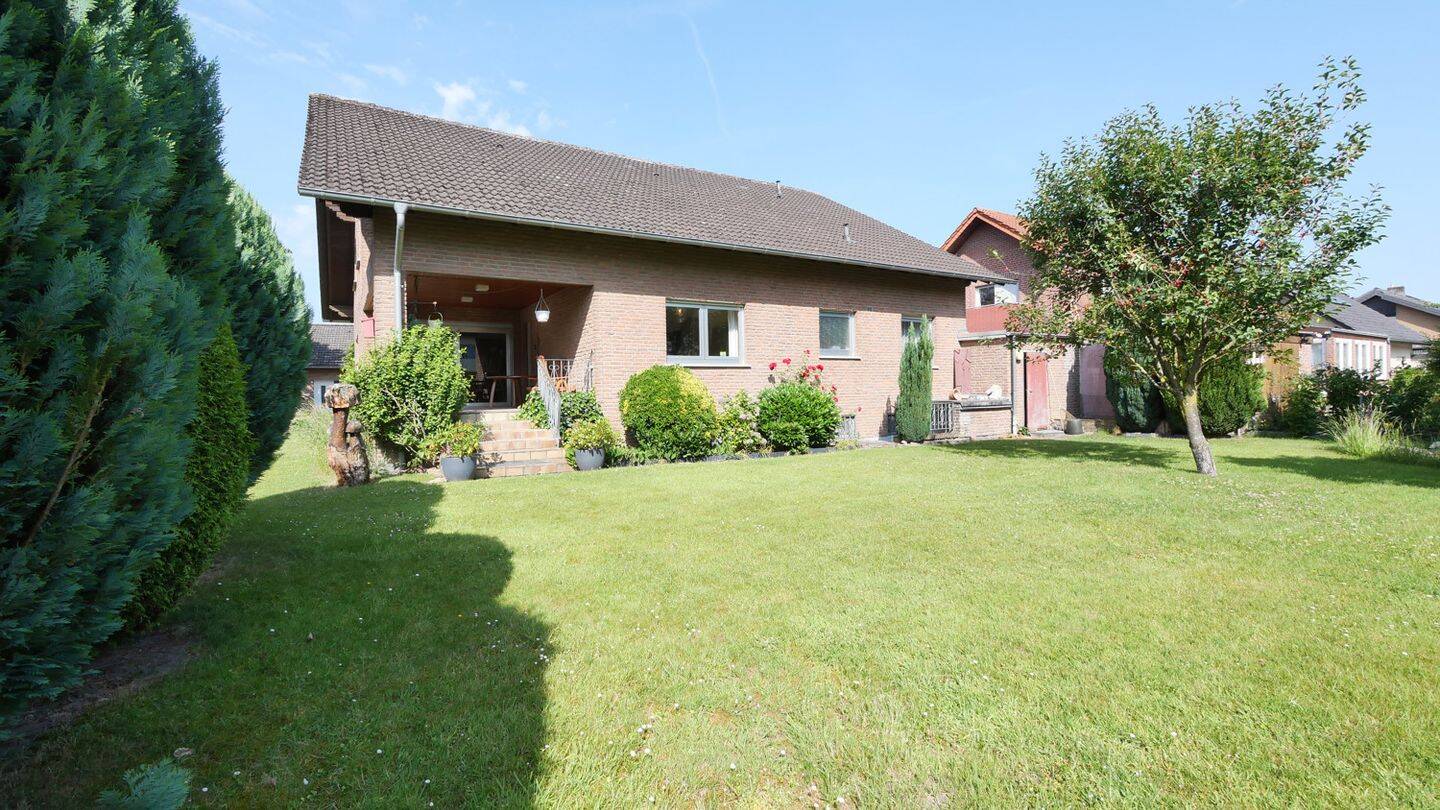 5 Schlafzimmer Stadthaus in Paderborn, Germany, Nr. 226953