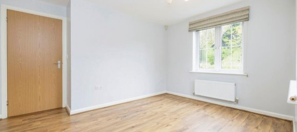 2 bedrooms Maisonette in Bushey, United Kingdom No. 6219 35