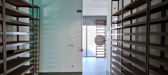Коммерческая недвижимость 171м² в Сетубал, Португалия № 42585 6