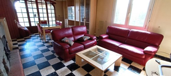 Casa de 5 dormitorios en Le Poire-sur-Vie, France No. 102248 10