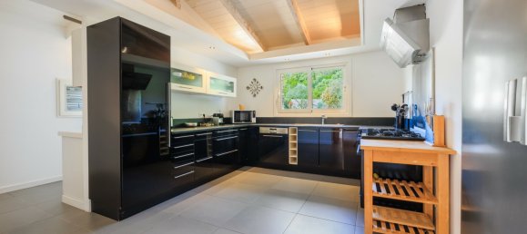 3 bedrooms Villa in Bonifacio, France No. 74274 5