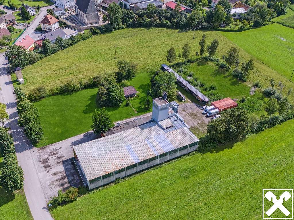 1353m² Commercial property in St. Georgen bei Obernberg am Inn, Austria No. 111865