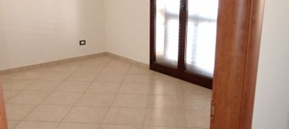 Квартира с 2 спальнями в Сиракузы, Италия № 327897 2