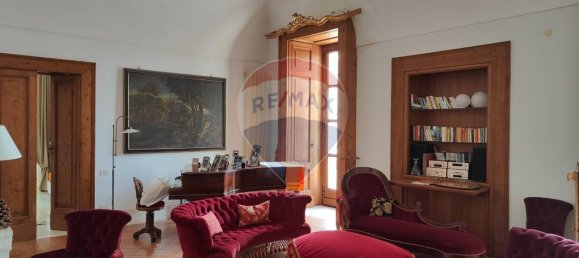 12-Zimmer Wohnung in Bari, Italy, Nr. 16433 4