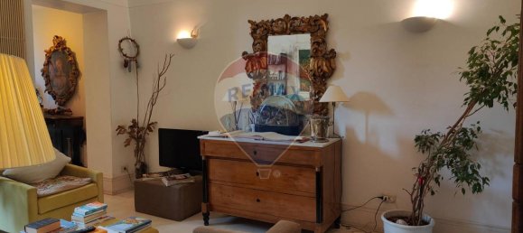 12-Zimmer Wohnung in Bari, Italy, Nr. 16433 26