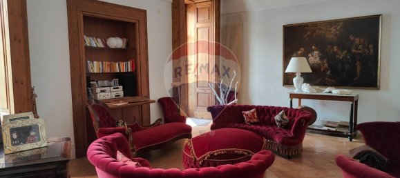 12-Zimmer Wohnung in Bari, Italy, Nr. 16433 11