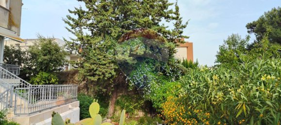 12-Zimmer Wohnung in Bari, Italy, Nr. 16433 48