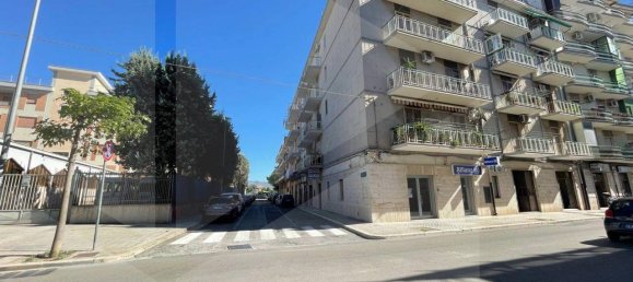 Квартира с 5 комнатами в Манфредония, Италия № 28100 5