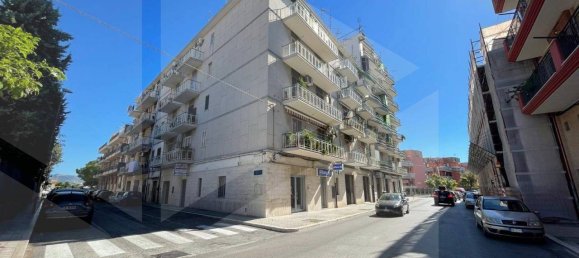 Квартира с 5 комнатами в Манфредония, Италия № 28100 17