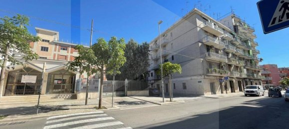 Квартира с 5 комнатами в Манфредония, Италия № 28100 4