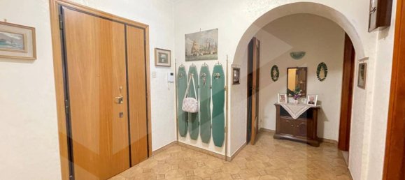 Квартира с 5 комнатами в Манфредония, Италия № 28100 45